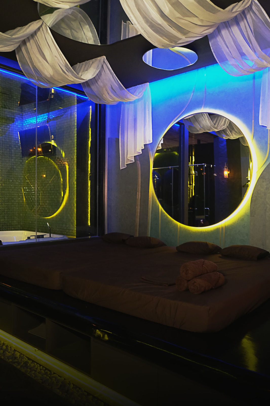 Private room La Maroca Spa dengan area berendam di dalam ruangan